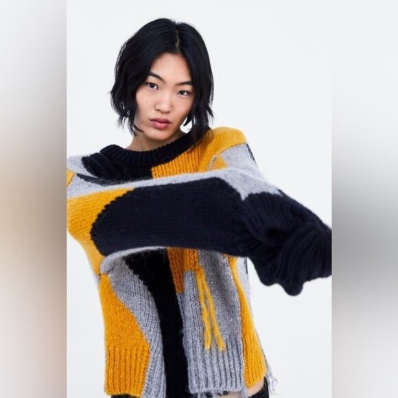 Zara Fringed Contrasting Wool Mohair Sweater - Picture 3 of 8
